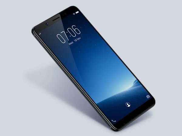 Vivo V7 રૂ. 2,000 ની કિંમત કટ મેળવે છે ભારતમાં Vivo V7 રૂ. 2,000 ની કિંમત કટ મેળવે છે ભારતમાં