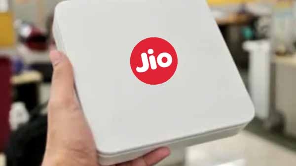 અને ફાઈબર એસેટ્સ નું વેલ્યુએશન $6 થી 8 બિલિયન ની વચ્ચે કરવા માં આવી શકે છે.