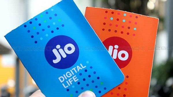 રિલાયન્સ જીઓ દ્વારા ક્રિકેટ ધન ધના ધન ઓફર લોન્ચ કરવામાં આવી રિલાયન્સ જીઓ દ્વારા ક્રિકેટ ધન ધના ધન ઓફર લોન્ચ કરવામાં આવી